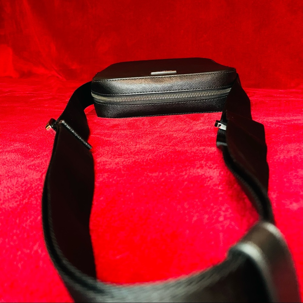 Michael Kors Men’s Andy Flight Bag Black Crossbody - Picture 7 of 15